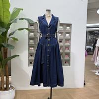 Robe maxi en denim sans manches à fleurs, style décontracté chic, style urbain, nouvelle collection 2025, écologique, avec col rabattu et ceinture à la taille