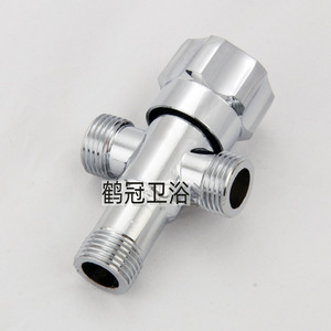 Válvula angular de doble salida Crane Crown de 1/2 pulgada (17 mm) para agua a temperatura normal, válvula de tres vías - Product Image 2