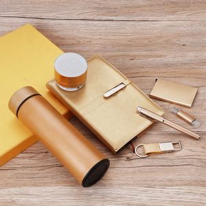 Ensemble Cadeau d'Affaires Promotionnel Personnalisé : Carnet A5 100 Pages à Couverture PU Neuve, Stylo, Bouteille Isotherme et Clé USB 16 Go - Product Image 2