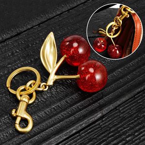 Các Nhà Sản Xuất Bán Hàng Trực Tiếp Cherry Keychain Túi Mặt Dây Chuyền Phụ Nữ Túi Đồ Trang Sức Đẹp Xe Keychain 3D Pha Lê Cherry Keychain - Product Image 4