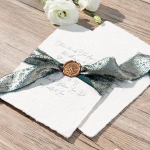 Nastro in Chiffon Verde Scuro Lucido per Natale, Monofacciale con Finitura Dorata per Decorazioni Matrimoniali, Bouquet e Confezioni Regalo - Product Image 2