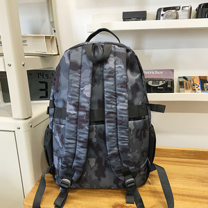 <span class=keywords><strong>Sac</strong></span> à <span class=keywords><strong>dos</strong></span> décontracté inspiré du techwear, à motifs géométriques en relief, avec logo personnalisé OEM/ODM, fermeture éclair verticale et emblème hexagonal, pour usage quotidien - Product Image 6