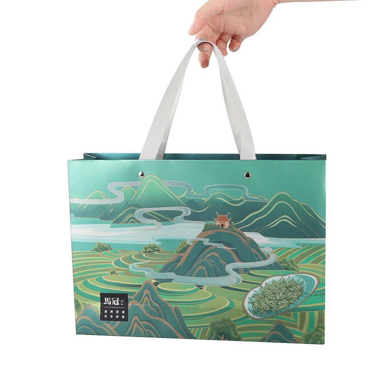 New Luxury Design Custom Design Recycle Kraft Paper Bag Green Gift Shopping Bag
