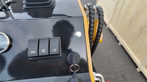 Miễn phí vận chuyển Trung Quốc Micro Crawler Skid chỉ đạo loader tu ROTARY tiller điện loader giá rẻ nhỏ Skid Steer lật - Product Image 6