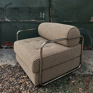 Canapé lounge individuel de style <span class=keywords><strong>Bauhaus</strong></span> médiéval, fauteuil UNOMIG en tissu et acier inoxydable, chaise de réunion de style industriel vintage - Product Image 1