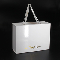 Luxeries personnalisé rigide brillant blanc aimant fermeture magnétique pliant cadeau de mariage boîte d'emballage Geschenk avec poignée de ruban