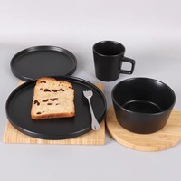 Exportqualität Keramik-Geschirrset 16-teilig Modernes Design Mikrowellengeeignet Glasierte Oberfläche Einfarbig Enthält Teller Schüsseln Tassen