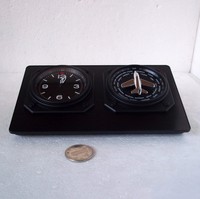 Horloge de bureau créative et moderne en forme d'avion avec réglage automatique, fuseaux horaires mondiaux 24 heures, fonctionne sur piles