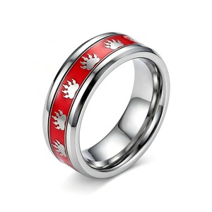Anello Elegante in Acciaio Inossidabile da 8mm, Gioiello con Motivo a Ragno su Sfondo Rosso, Alta Qualità per Uomo e Donna - Product Image 4