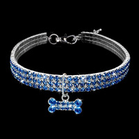 Collier pour chien et chat en plastique solide et coloré, collier simple décoratif pour animaux de compagnie