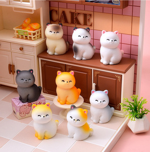 Jolies figurines de chats miniatures en résine pour paysage, animaux miniatures, décoration de jardin féerique, cadeau pour la maison, le jardin, ou comme porte-clés. - Product Image 1
