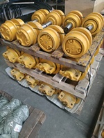 Roller Track Baru 50MN 81N6-11010 Berkualitas Tinggi Bersertifikat YASSIAN untuk Excavator Bucket Loader PC300-8 dengan Motor