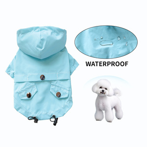 PETCIRCLE Novedades Primavera/Verano: Ropa para Perros y Gatos, Impermeable con Capucha Azul Cielo, Atuendos para la Temporada de Lluvia - Product Image 4