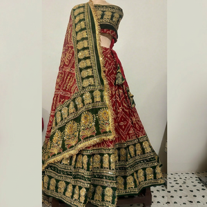 Women Lehenga Choli Set <b>Green</b> Red <b>Silk</b> Embroidered Traditional Wedding Outfit Floor-Length Indian Pakistani Wear - Product Image 4