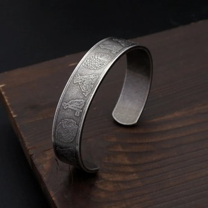 Yunnique Brazalete Abierto de Acero Inoxidable para Hombre, Plata Tibetana con Grabados del Antiguo Faraón Egipcio, Brazalete Vikingo de Moda, Joyería de Regalo - Product Image 1
