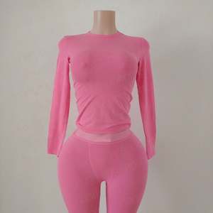 ชุดเซ็ตสองชิ้นสำหรับผู้หญิง ผ้าคอตตอนริบเนื้อนุ่ม แขนยาว พร้อมเลกกิ้ง ไซส์พลัส สไตล์ลำลอง  รับสกรีนโลโก้ตามสั่ง - Product Image 4