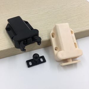 ตัวล็อคประตูพลาสติกแบบกดเปิด รุ่น Beetle สำหรับใช้ในโรงแรม ห้องครัว อพาร์ทเมนต์ ห้องนั่งเล่น โรงพยาบาล ห้องน้ำ ห้องนอน - Product Image 4