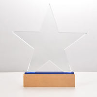 Trophée pentagramme en verre cristal de récompense de haute qualité personnalisé pour les récompenses d'entreprise avec socle en bois