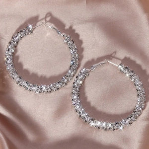 Orecchini a Cerchio Grandi alla Moda per Donne, Design Geometrico con Perline, Accessori per Orecchie da Indossare Quotidianamente, per Outfit Casual e Regalo - Product Image 1