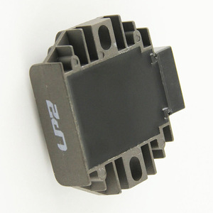 Regulador Rectificador de Voltaje para Motocicleta Suzuki Original Referencia <span class=keywords><strong>DR</strong></span> <span class=keywords><strong>650</strong></span> XF Freewind - Product Image 3