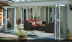 Haipai Aluminium En Gehard Glas Dubbelgevouwen Blinde Terrasdeur Voor Buiten Verticale Schuifdeur