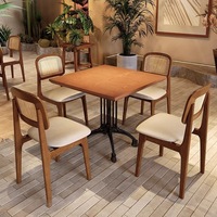 Ensemble de meubles de restaurant moderne de luxe léger, ensemble de table et de chaises de café pour restaurant et bars, ensemble en bois