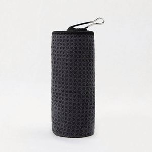 Toalla de Microfibra Tipo Waffle para Golf, Pesca y Senderismo con Gancho - Product Image 3