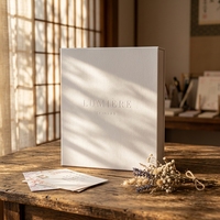 Boîte cadeau rigide magnétique en forme de livre, écologique, haut de gamme, blanche, avec insert en velours pour emballage de luxe personnalisé