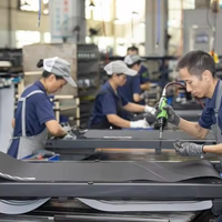 Système de convoyeur automatisé pour ligne d'assemblage de tapis roulants, destiné à la production d'équipements de fitness, avec personnalisation OEM disponible