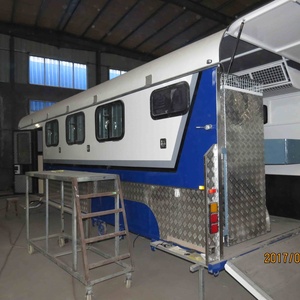 Remorque de voyage pour chevaux HERUI Pro-Rider Triple-Horse homologuée DOT, en aluminium, avec col de cygne, climatisée et équipée d'un équipement complet pour 2 personnes - Product Image 2