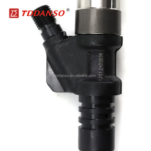 Chất lượng cao phun 095000-1211 095000-1210 095000-0800 6156-11-3300 6156-11-3100 dlla142p852 cho KOMATSU FC450-7 sa6d125e - Product Image 4