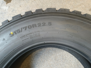 ยางรถบรรทุกขายส่ง 11r22.5 315/70r22.5 1000r20 295/75r22.5 11r2 315 80 22.5 - Product Image 3