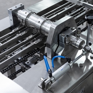 Meilleure vente machine à sandwich à biscuits remplie de crème à double voie pour la fabrication de biscuits et de macarons Oreo avec ligne d'emballage - Product Image 5