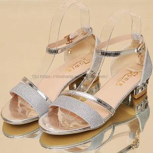 Sandales plates pour femmes de haute qualité, tendance estivale, avec perles brillantes, semelles souples - Product Image 3