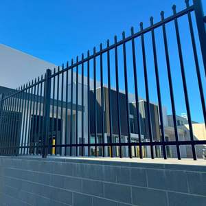 Paneles de <span class=keywords><strong>Cerca</strong></span> Metálica Perforada de Alta Seguridad, Anti-Escalada, con Protección de Privacidad, Acero Galvanizado con Recubrimiento en Polvo, para Delimitación de Límites - Product Image 1