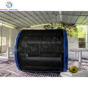 Su parkları için büyük hava geçirmez yüzen şişme su silindir silindiri - Product Image 4