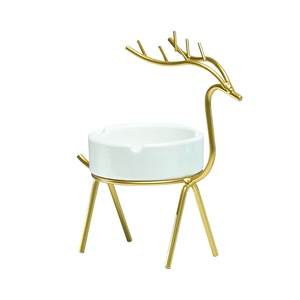 Cenicero de cerámica de ciervo de <span class=keywords><strong>estilo</strong></span> <span class=keywords><strong>nórdico</strong></span> de Arte de hierro Simple, <span class=keywords><strong>decoración</strong></span> creativa para el hogar y la sala de estar, adornos ligeros, decoraciones de <span class=keywords><strong>estilo</strong></span> de lujo - Product Image 5