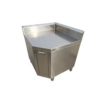 Table de travail commerciale en acier inoxydable 304 à 90 degrés avec porte et crédence anti-éclaboussures, armoire robuste pour hôtel et restaurant
