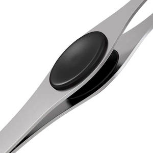 Pince à épiler personnalisée Dermispro Instruments avec logo, en acier inoxydable, légère, durable, à pointe inclinée pour l'épilation des sourcils - Product Image 5