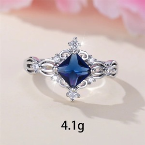 Anillos <span class=keywords><strong>de</strong></span> <span class=keywords><strong>boda</strong></span> ZhuQian al por mayor <span class=keywords><strong>de</strong></span> aleación chapados en plata con circonita cuadrada azul oscuro incrustada <span class=keywords><strong>para</strong></span> mujer, clásicos, vintage, <span class=keywords><strong>para</strong></span> banquete, magníficos y huecos. - Product Image 4