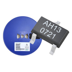 Conector de Alta Calidad VJ1721550000G, Diseño de Precisión para Sistemas Electrónicos, Exceso de Inventario - Product Image 1