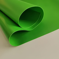 Rouleau de bâche en PVC imperméable imprimé personnalisé 580gsm 1000D 9*9 Outdoor Flex pour la publicité de tente de voiture et l'utilisation de panneaux de signalisation
