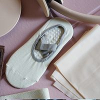 Kit de fitness à domicile haut de gamme : Tapis de yoga, Anneau de Pilates, Ensemble de Pilates, Ensemble d'accessoires personnalisables, Ensemble de bandes de résistance en tissu, Ballon de yoga