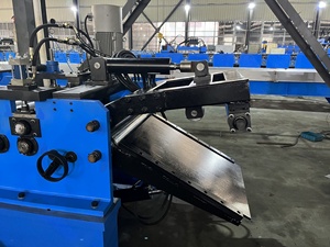 Automatische Stahl-<span class=keywords><strong>C</strong></span>-M-Pfetten-Rollformmaschine zur Dachziegelherstellung mit SPS-Steuerung und 15-25 m/min Formgeschwindigkeit - Product Image 5