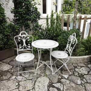 Table et chaises pliantes d'extérieur en fer forgé rustique américain - Ensemble - Product Image 3