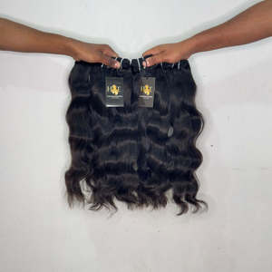 Extensiones de Cabello Natural Ondulado al Por Mayor, Cabello Humano Indio Virgen Ondulado con Cutícula Alineada - Product Image 2