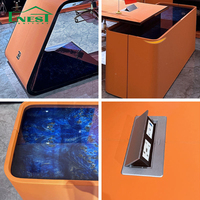 Meubles de bureau commerciaux minimalistes haut de gamme, bureau de PDG moderne inspiré de l'automobile, ensemble bureau et chaise de direction orange