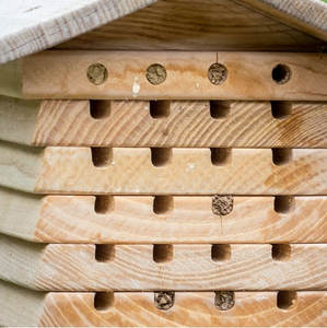 Mass Custom Mason Bee House Faune Insecte Insecte Hôtel Solitaire <span class=keywords><strong>Abeille</strong></span> Ruche Boîte Pollinisateur Hôtel pour Construire <span class=keywords><strong>Abeille</strong></span>, Papillon - Product Image 4