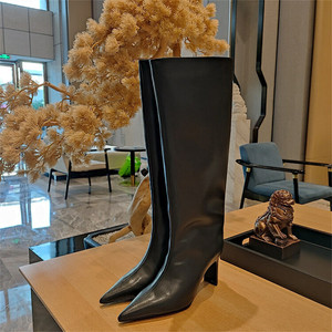 Bottes dorées de luxe sexy et décontractées pour femmes, en matière brillante, tendance automne-hiver - Product Image 4