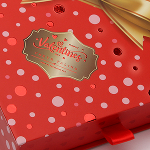 Caja de Ropa Reutilizable de Papel Rígido Reciclable Ecológica de Lujo de Alta Gama con Logotipo Personalizado, Cierre Magnético y Laminación Brillante - Product Image 6